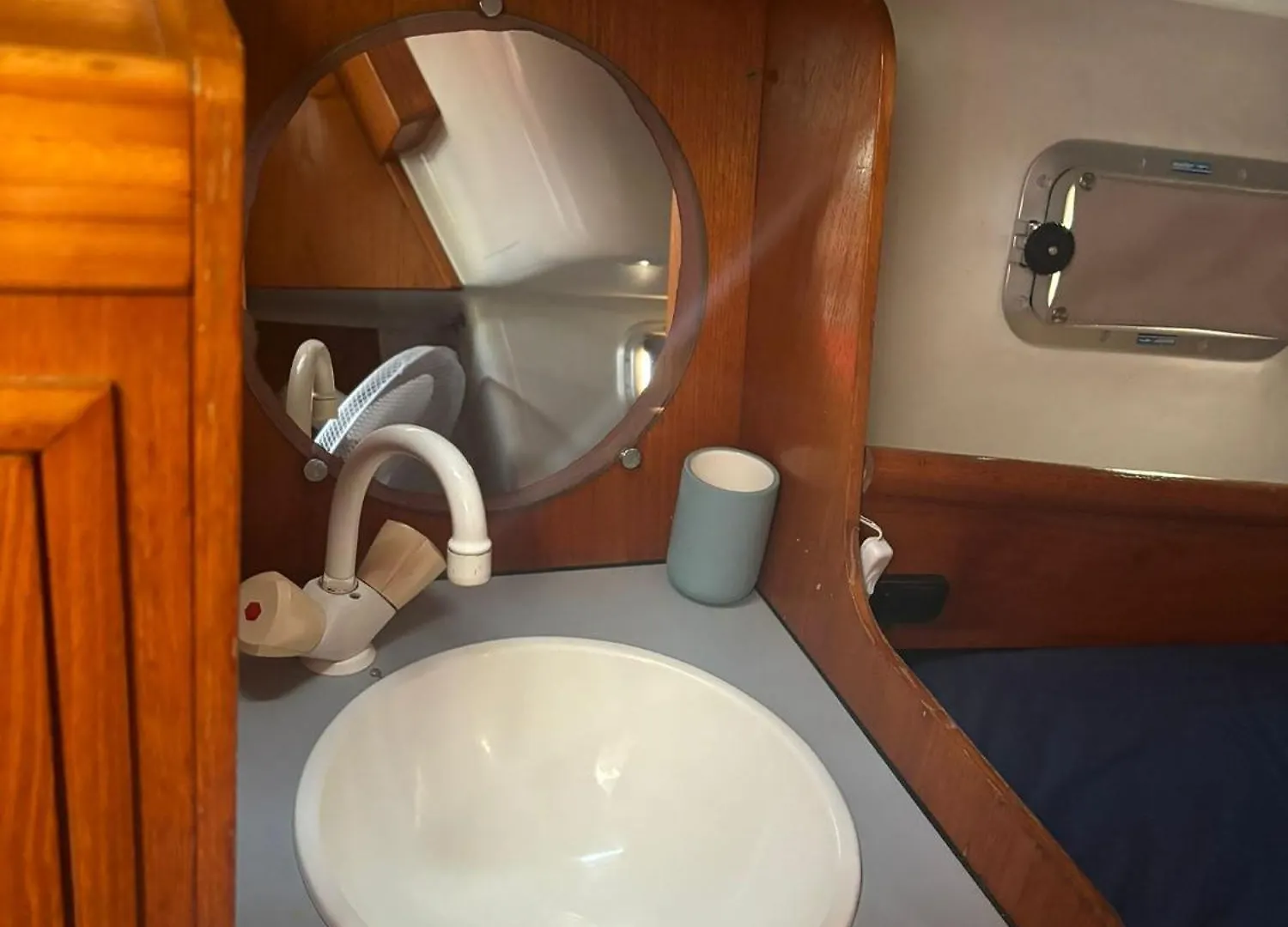 Velero Privado Palma Hotel Botel
